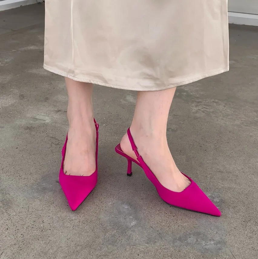 Women'S Fashion Spring 2025 - Primavera novo 2025 apontou salto fino