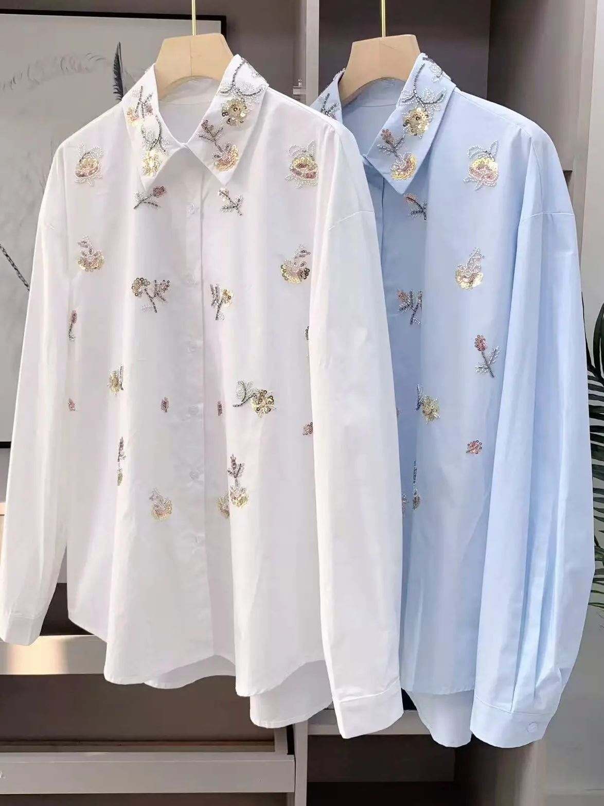 Blusas de Algodão com Bordado  - Women'S Fashion Trends 2026 Spring Summer avaliação e preço