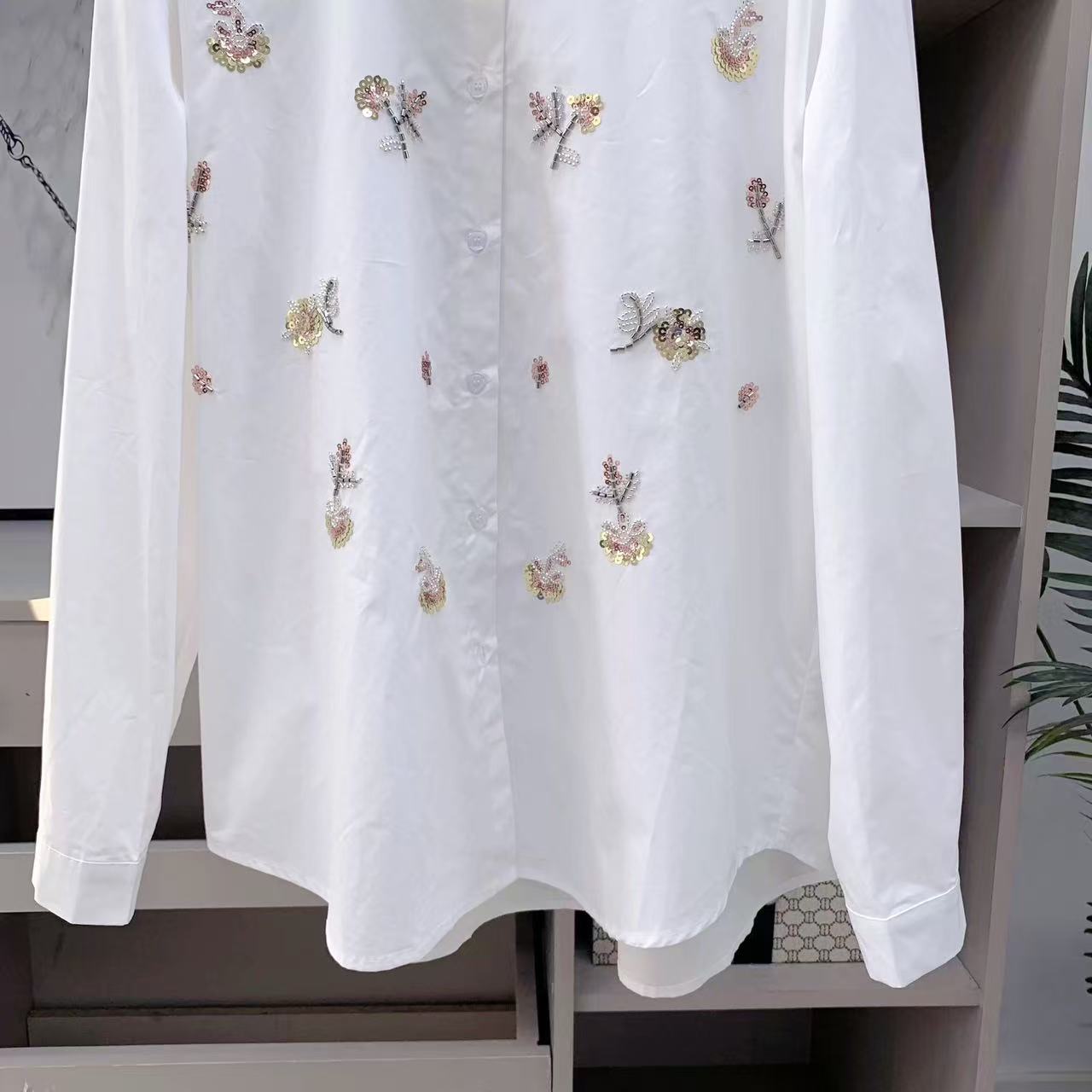 Blusas de Algodão com Bordado  - Women'S Fashion Trends 2026 Spring Summer avaliação e preço