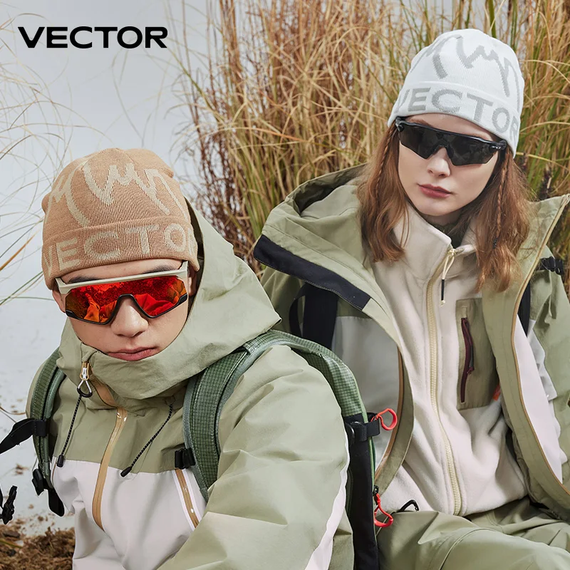 Vetor-Chapéu de malha quente e - Women Fashion Vector avaliação e preço