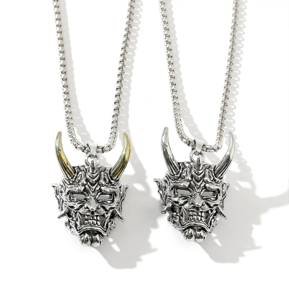 Colar com Pingente de Máscara  - Women Fashion Necklace avaliação e preço
